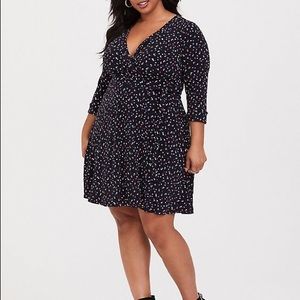 Torrid wrap dress black and white Polk a dot